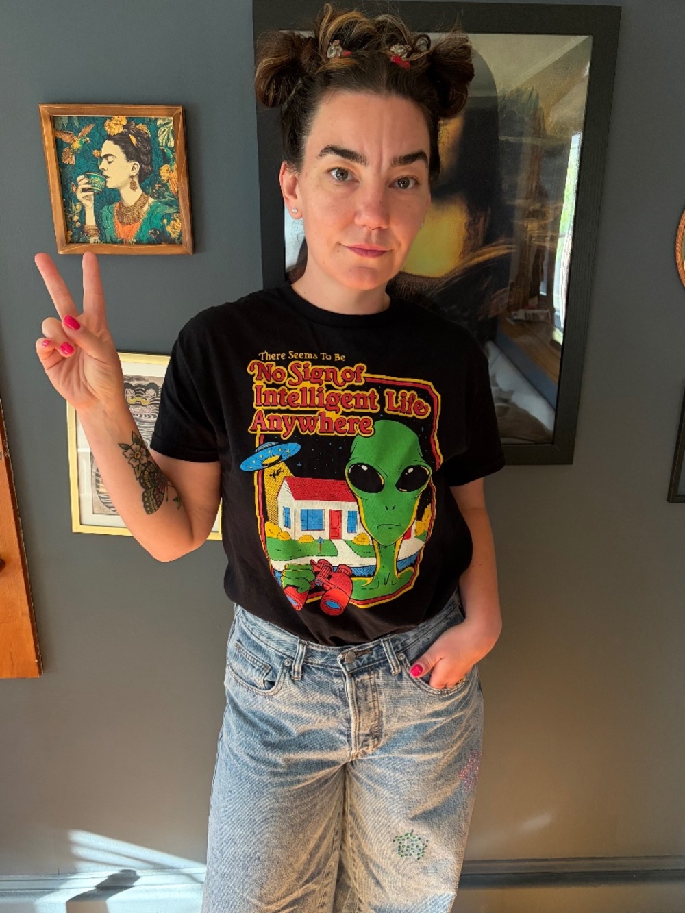 👽 retro inspired alien graphic tee